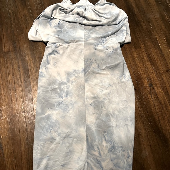 Storia Draped Racerback stretch dress- NWT- women’s size medium - Picture 4 of 4